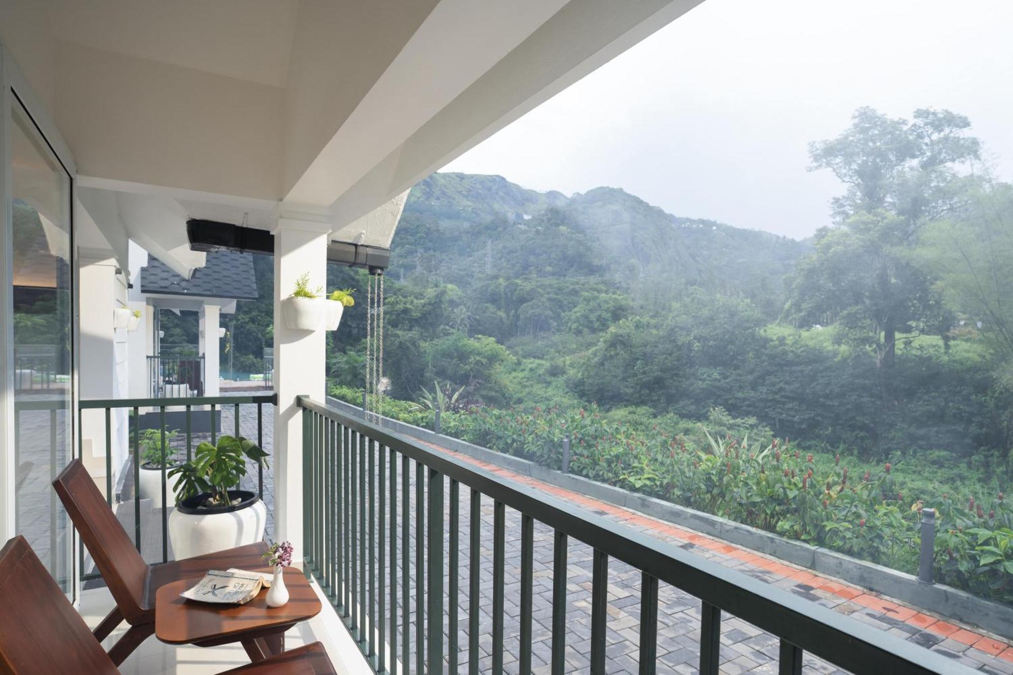 Eden Woods Resorts And Spa Munnar Exteriör bild